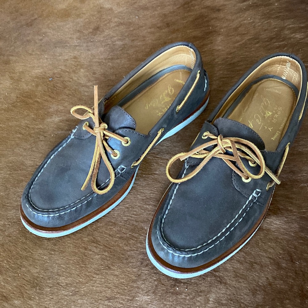 Sorry Top Siders hold cup edition with 18k Gold Inlets